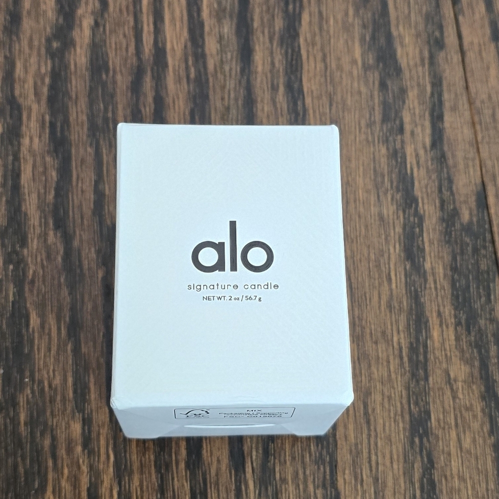 Alo Signature Candle Nwt